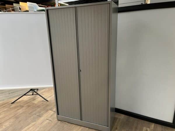 Ahrend hoge roldeurkast 1 meter breed
