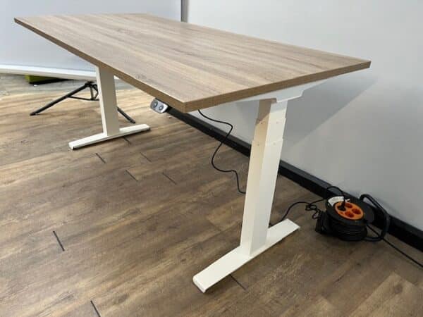 zit sta bureau elektrisch verstelbaar wit Matrix pro - Afbeelding 4