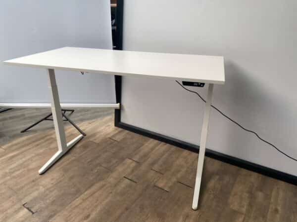 Elektrisch zit sta bureau Ahrend wit