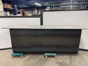 Design balie zwart met stenen blad
