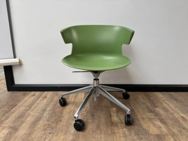 Offisit Cove groene bureaustoel designed by Dorigo