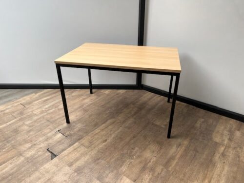 Simpele kantine/vergadertafel – Ahorn
