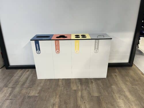 Afvalscheidend prullenbak