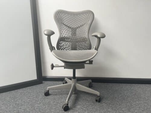 Herman Miller (Mirra) (licht grijs) - B00087