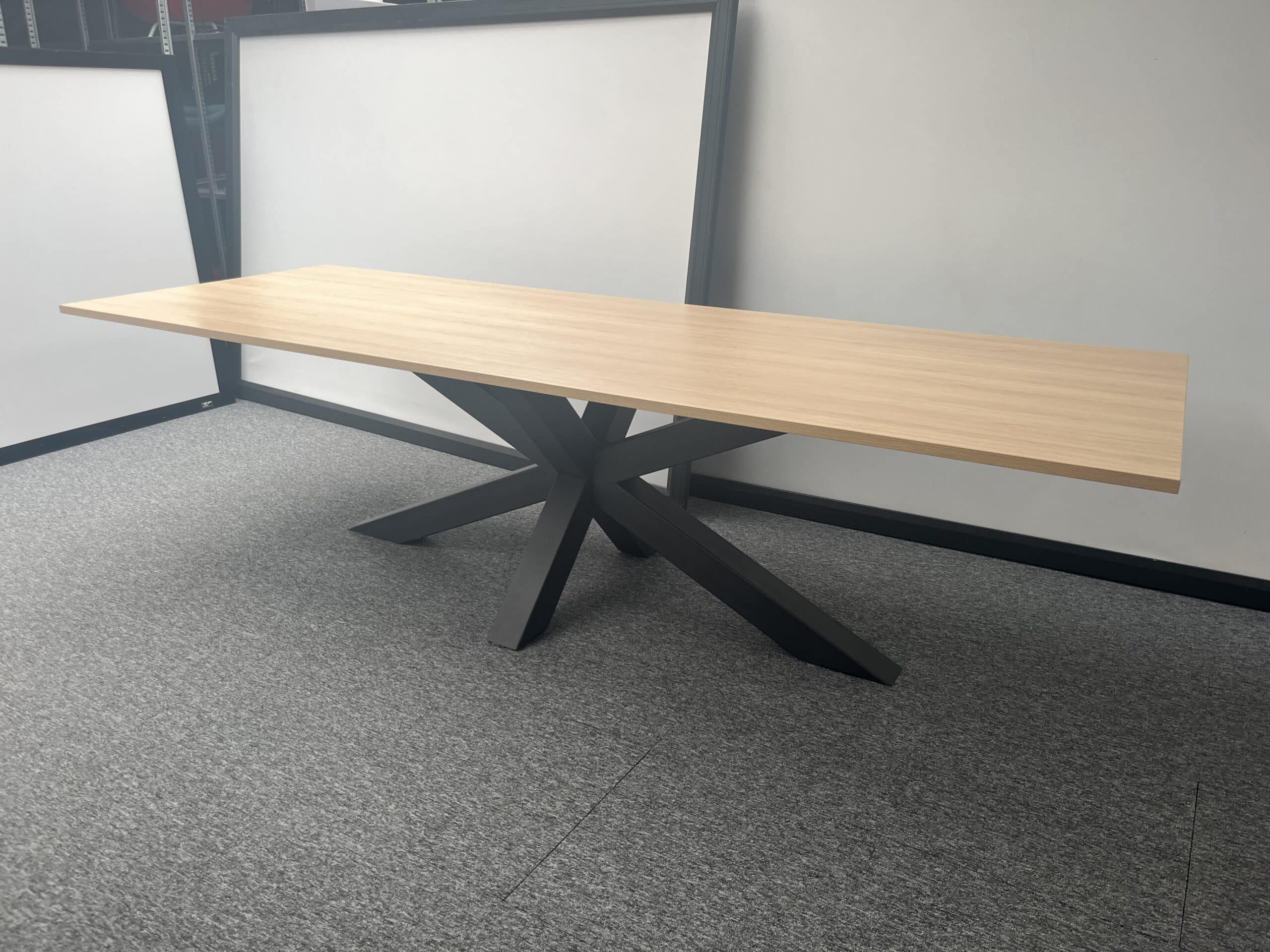 Deensovale vergadertafel x-poot (280x100)